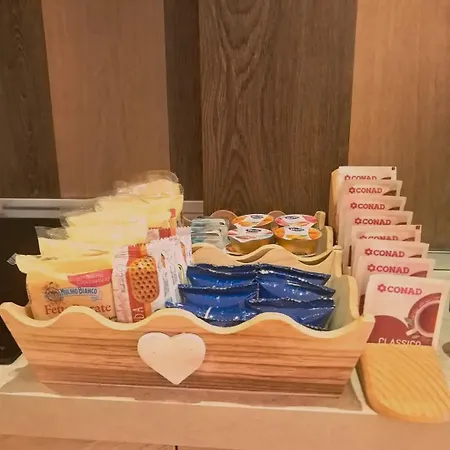 לינה וארוחת בוקר Dolce Valentina אלברובלו